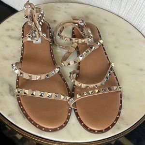 Steve Madden travel flat nude size 9